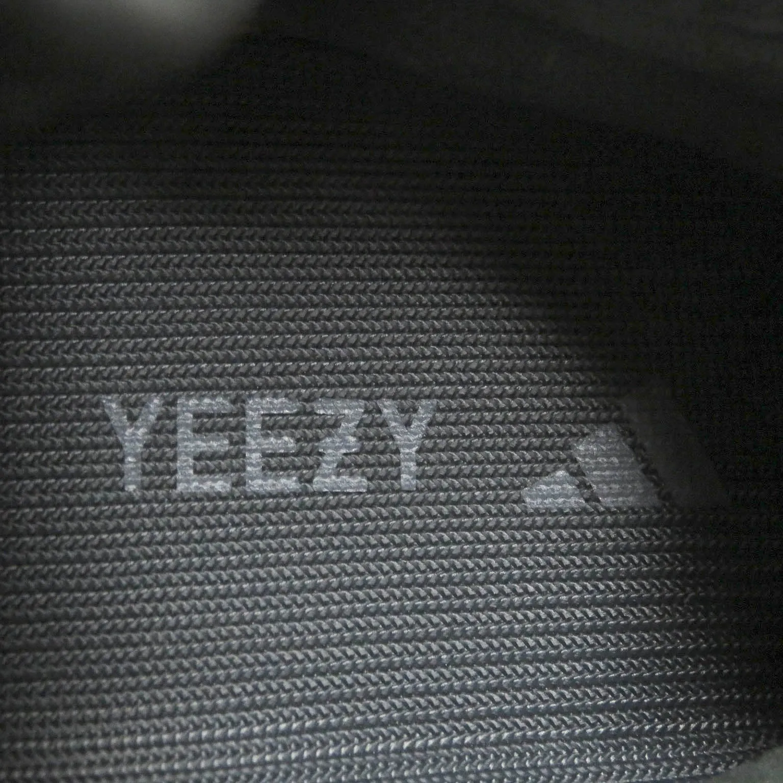 adidas YEEZY BOOST 350 V2 Sneakers Carbon Beluga