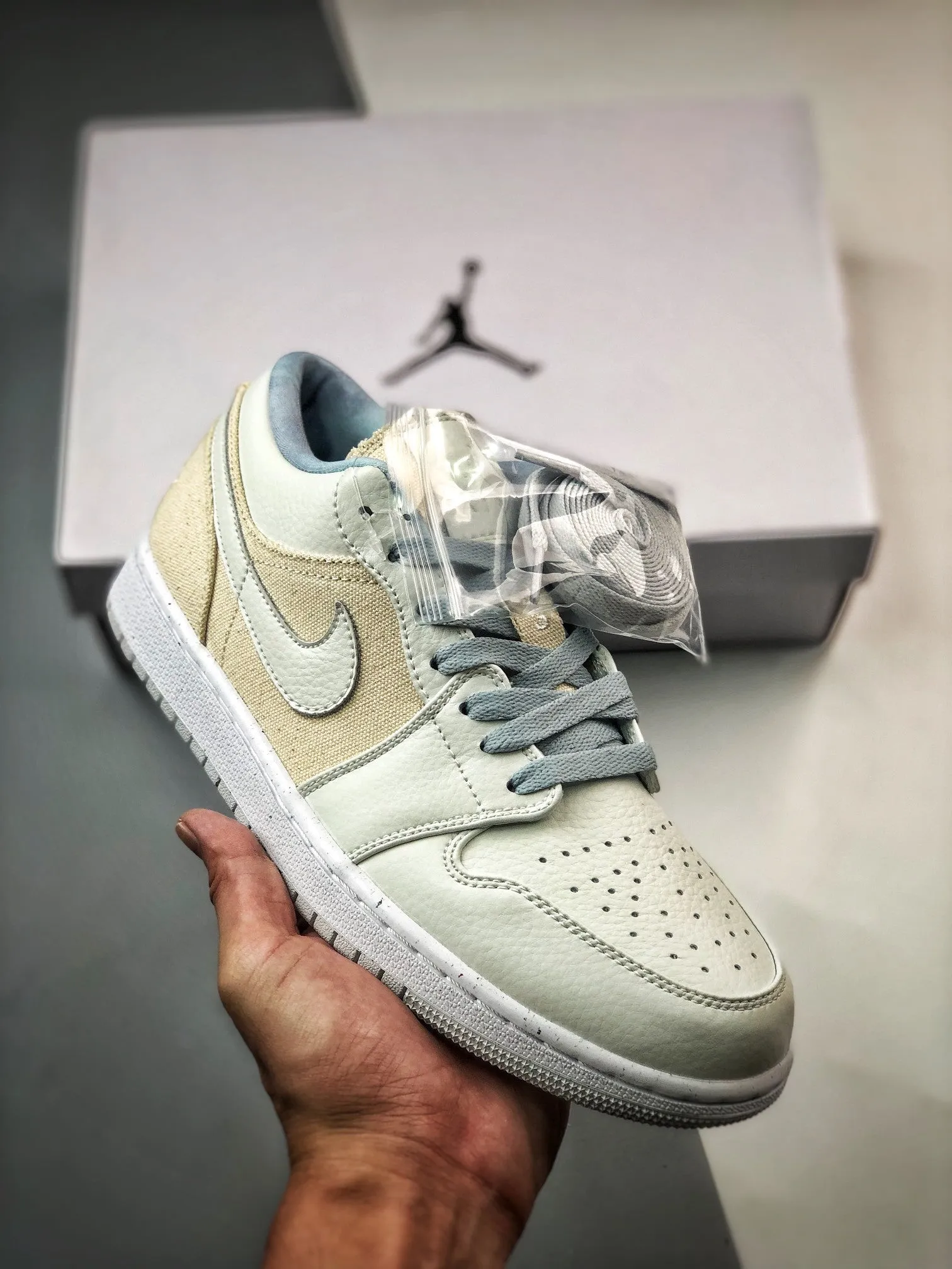 Air Jordan 1 Low ” Canvas” DQ4151-500