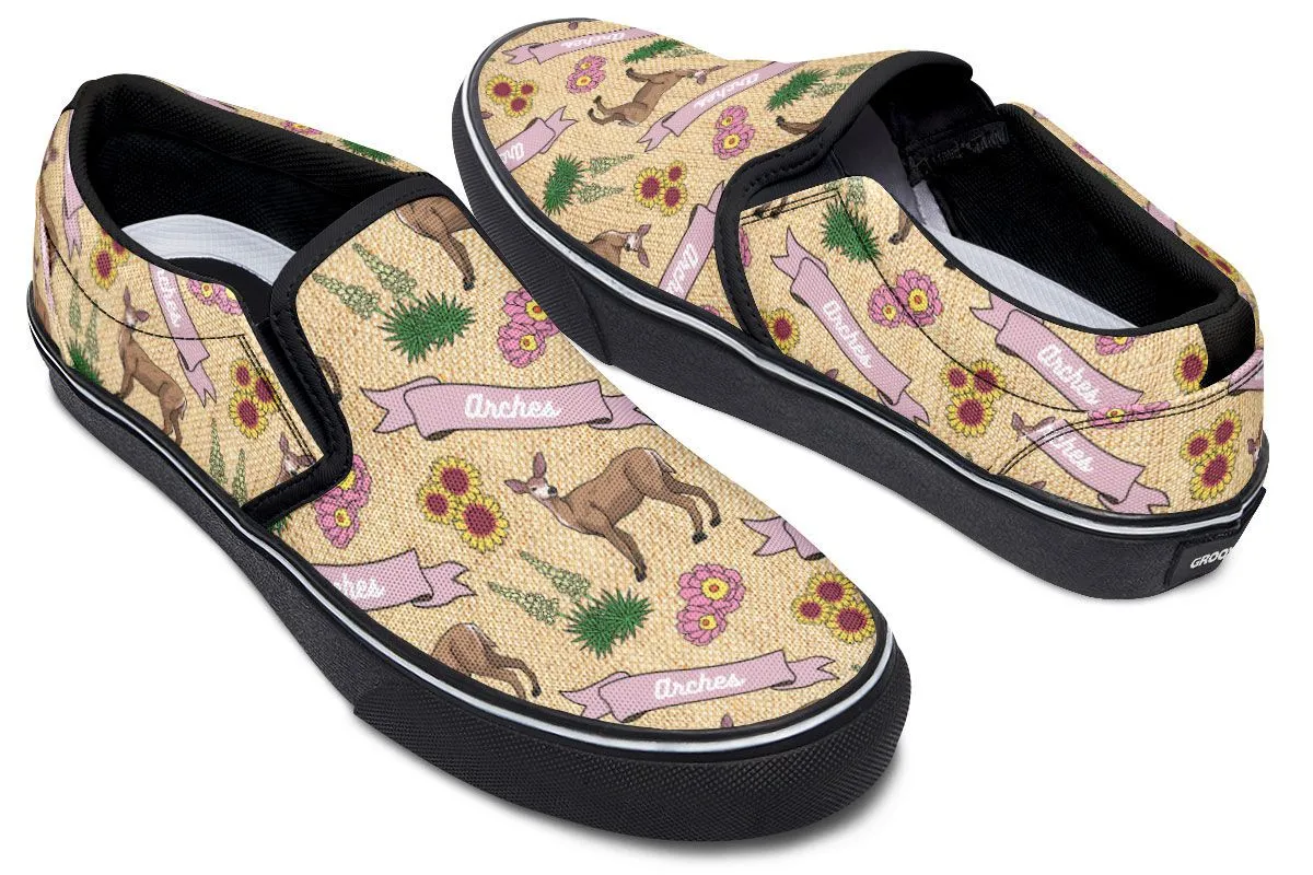 Arches Pattern Slip-On Shoes