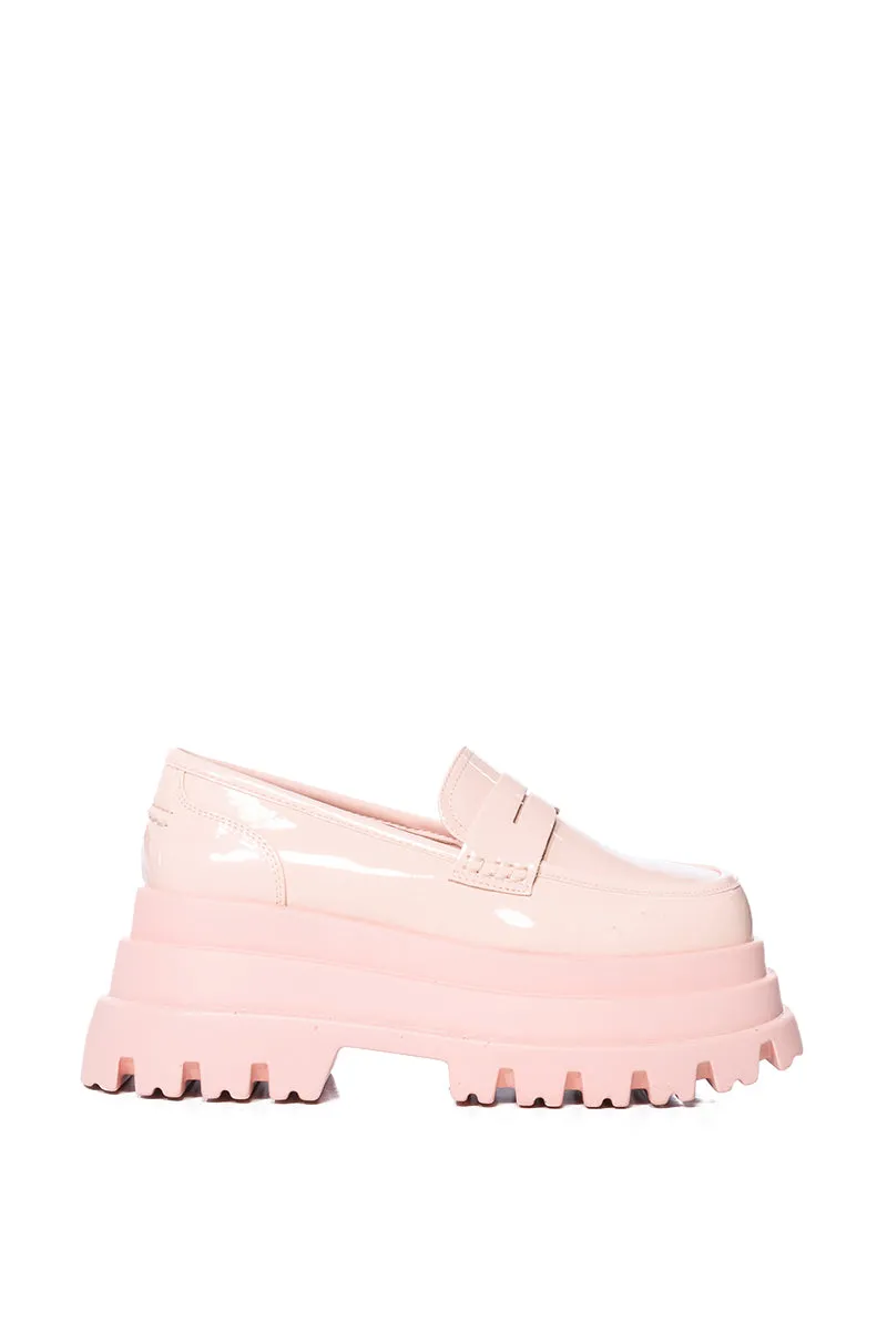 AZALEA WANG ALEO BASIC FLATFORM LOAFER IN PINK