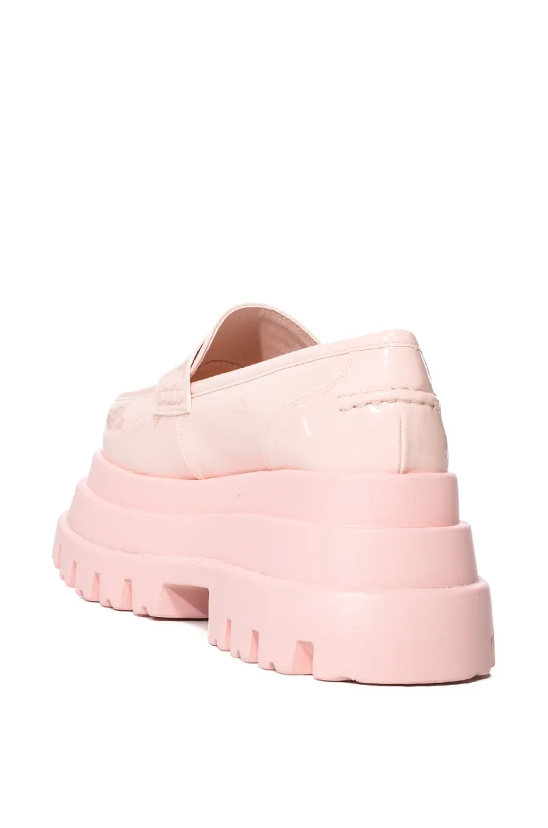 AZALEA WANG ALEO BASIC FLATFORM LOAFER IN PINK