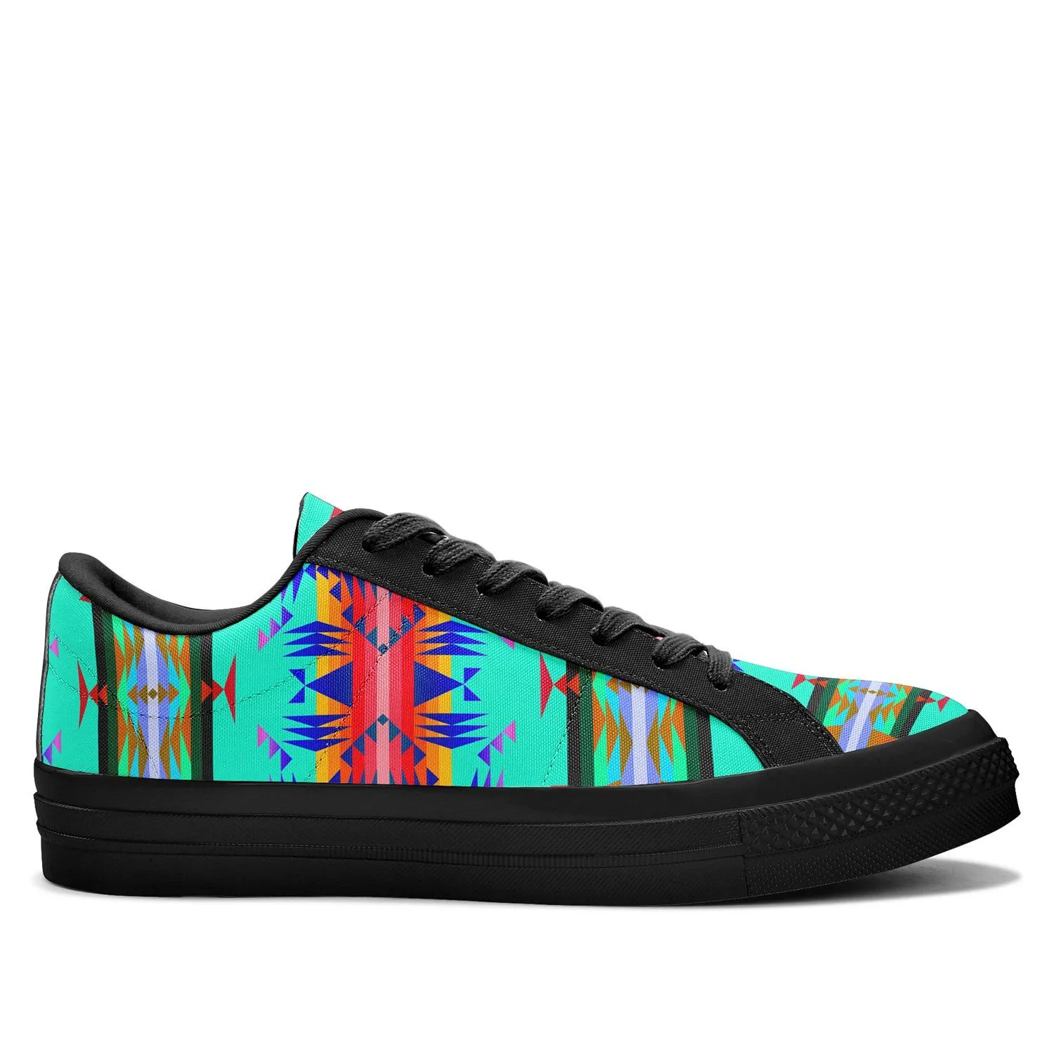 Between the Mountains Spring Aapisi Low Top Canvas Shoes Black Sole