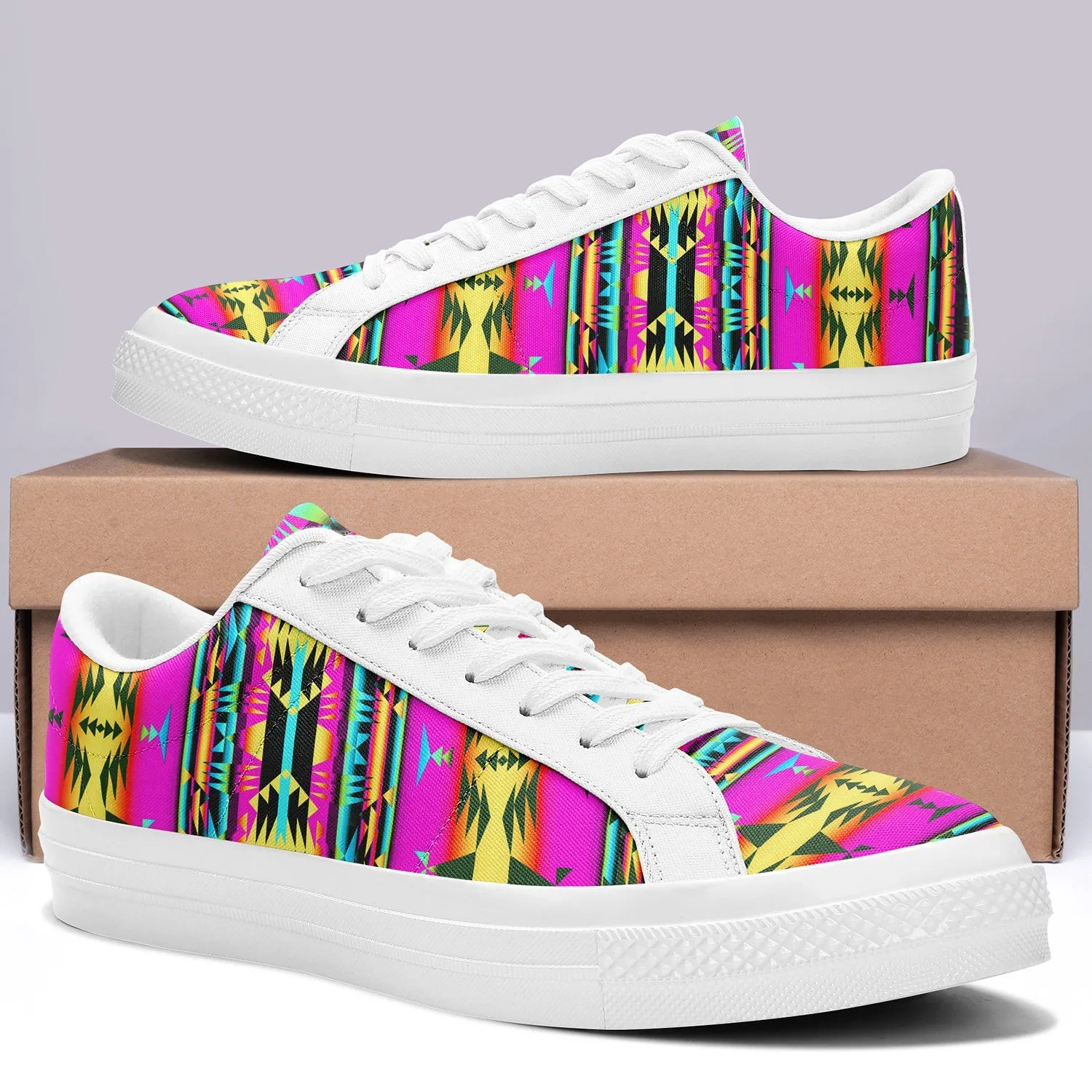 Between the Sunset Mountains Aapisi Low Top Canvas Shoes White Sole