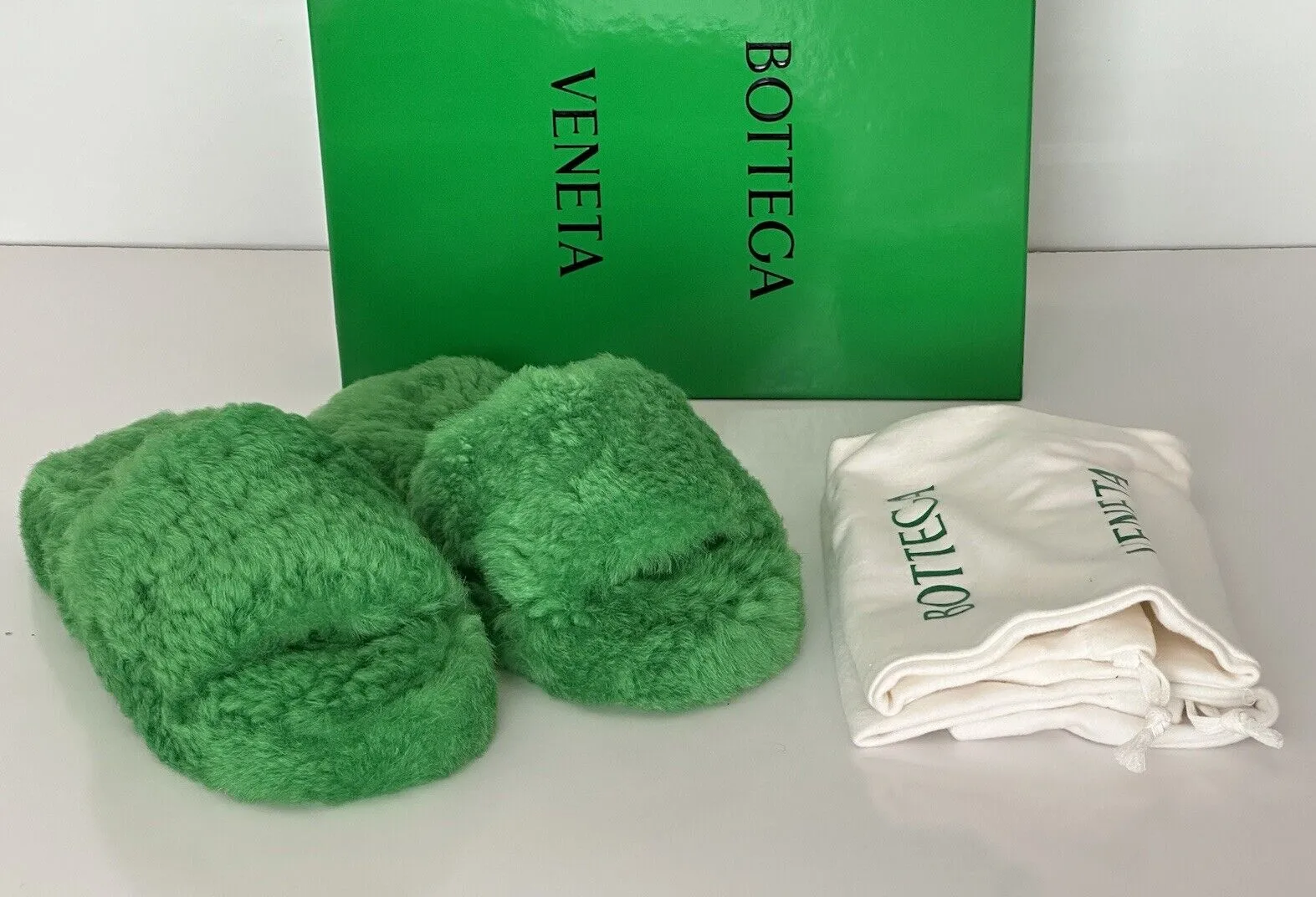 Bottega Veneta Green Teddy Shearling Padded Sandals 10 US 669414 IT NIB $1100