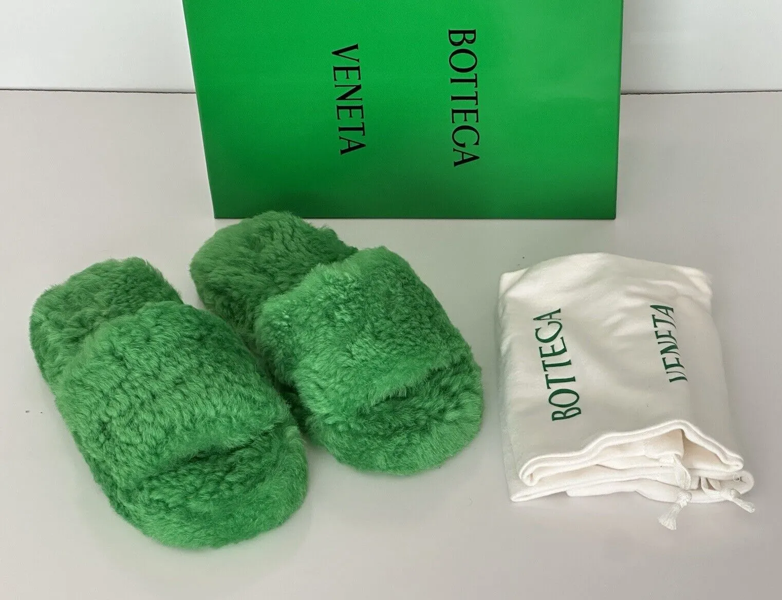 Bottega Veneta Green Teddy Shearling Padded Sandals 10 US 669414 IT NIB $1100