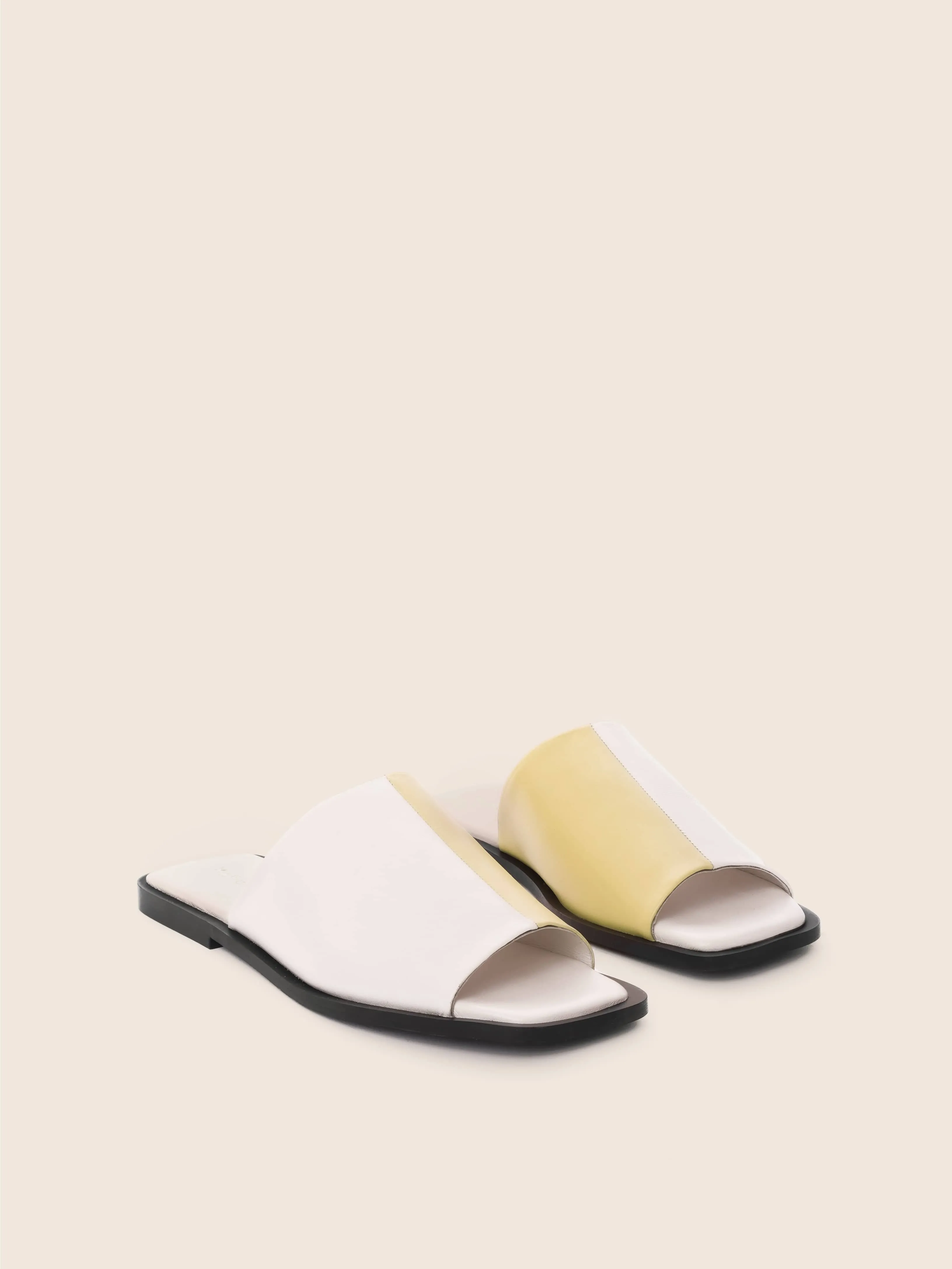 Cabra Banana Sandal