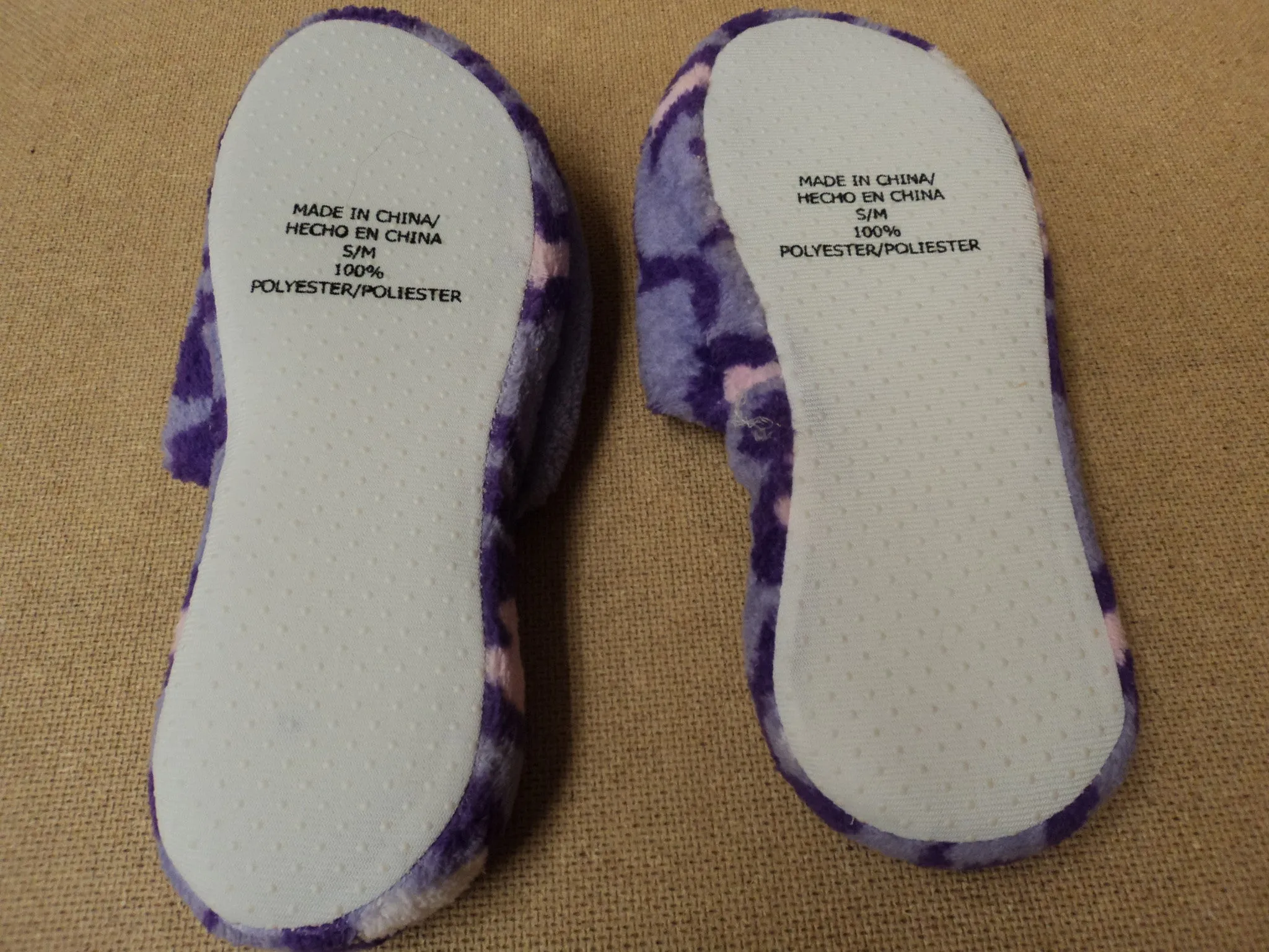 Designer Slippers Moccasins Polyester 100% Female Adult S/M Purples Solid -- New No Tags