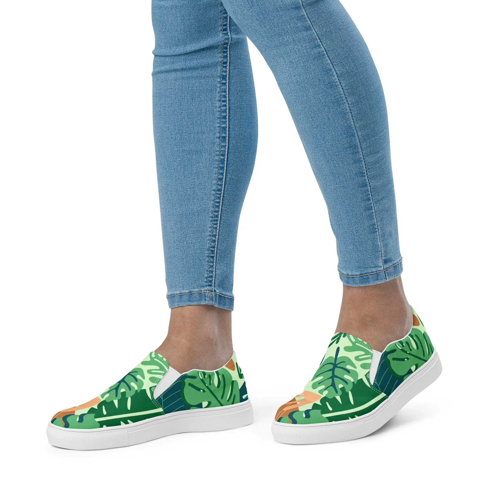 Green Tropical Women's Sneakers, Tropical Leaves Print Women’s Slip-On Canvas Shoes (US Size: 5-12)