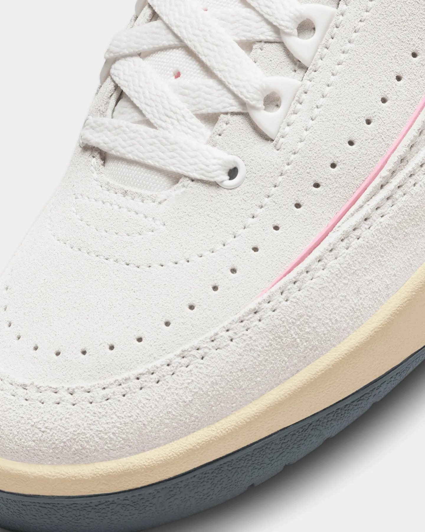 Jordan Women's Air Jordan 2 Retro "Soft Pink" Summit White/Gym Red/Medium Soft Pink