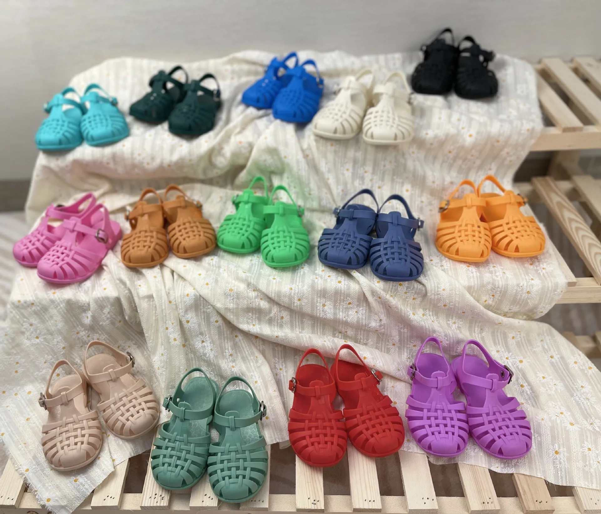 KAMAMES Girls' Sandals  New Jelly Shoes South Korea Children's Shoes Baby Sandals Children's Toe Box Soft Bottom Roman Children's Shoes