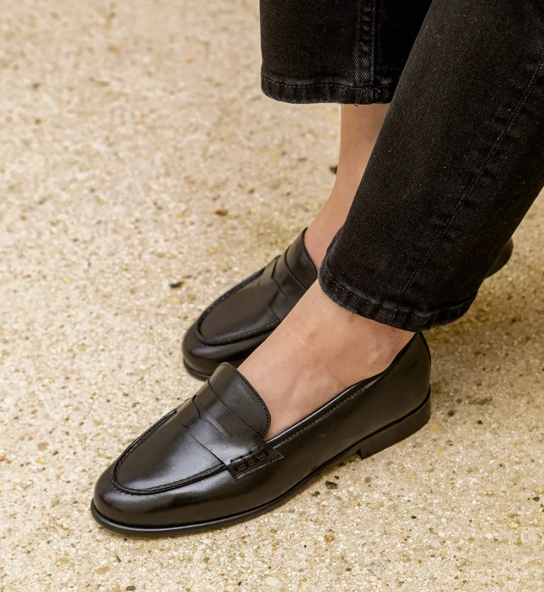 Maison Toufet Rosie Black Leather Loafers