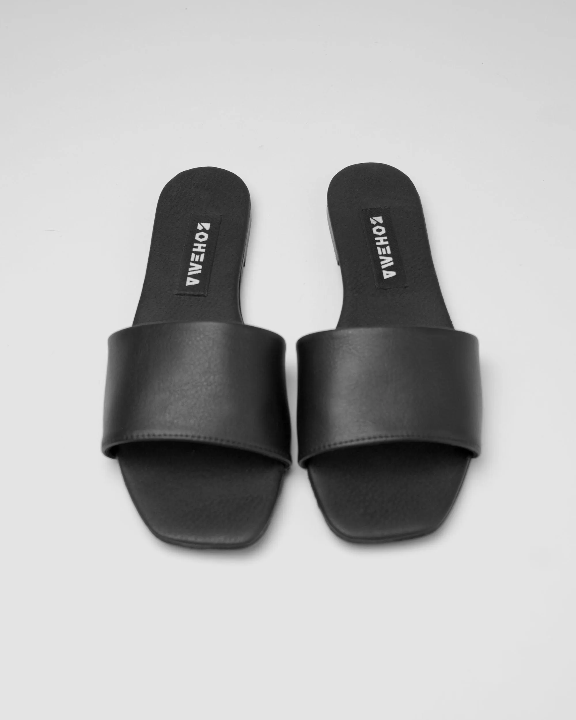 Mellow Women's Corn Leather Vegan Slides | Black