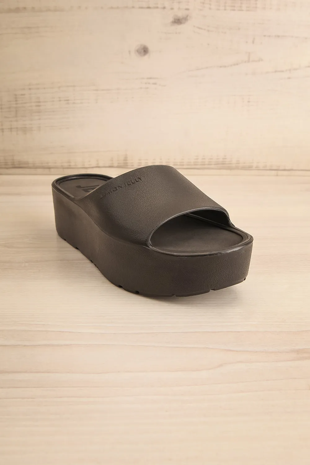 Muur Black | Platform Slide Sandals