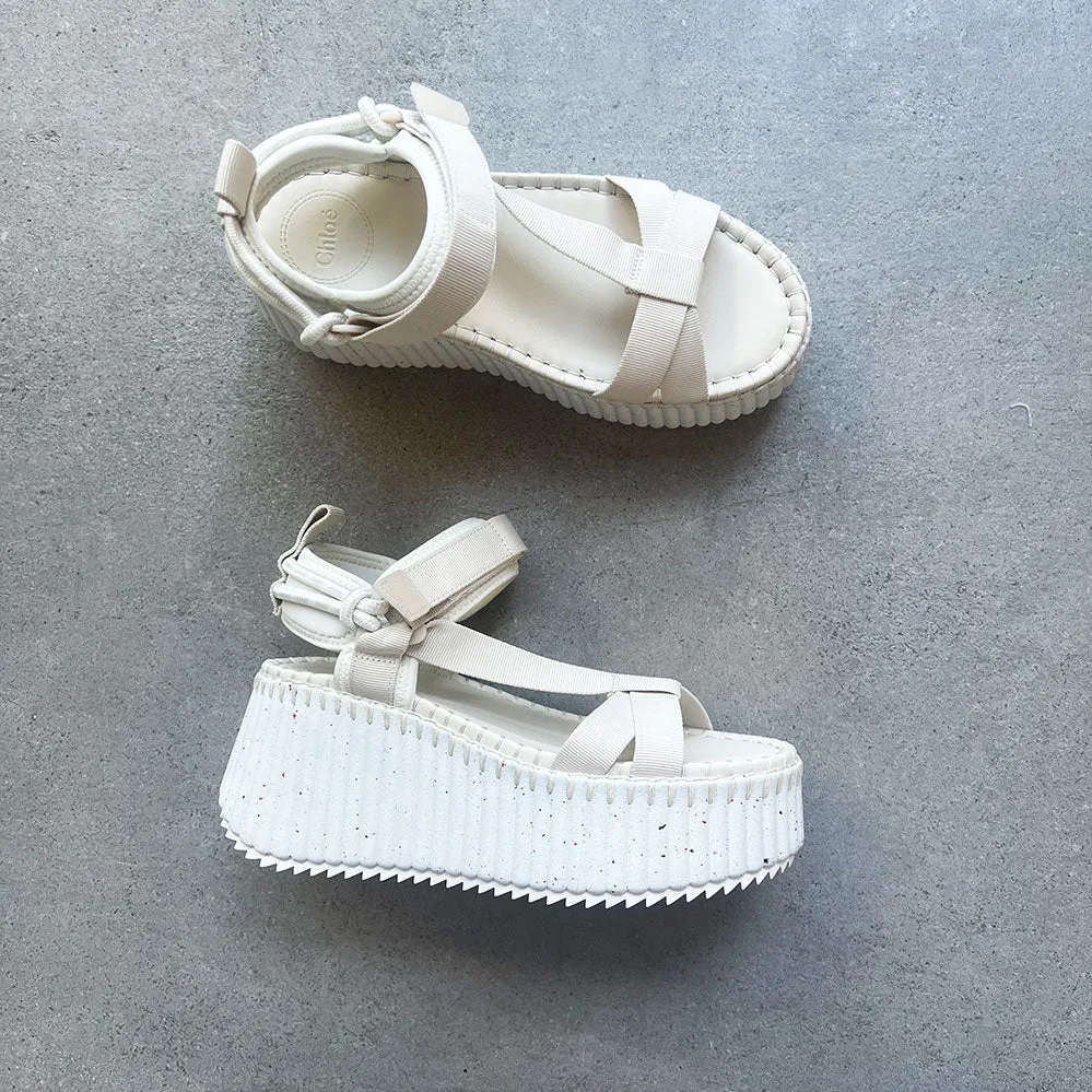 Nama Flatform Sandal, Pearly