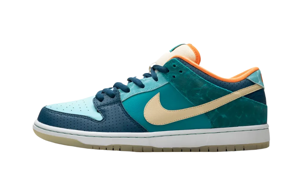 Nike SB Dunk Low MIA Skate Shop