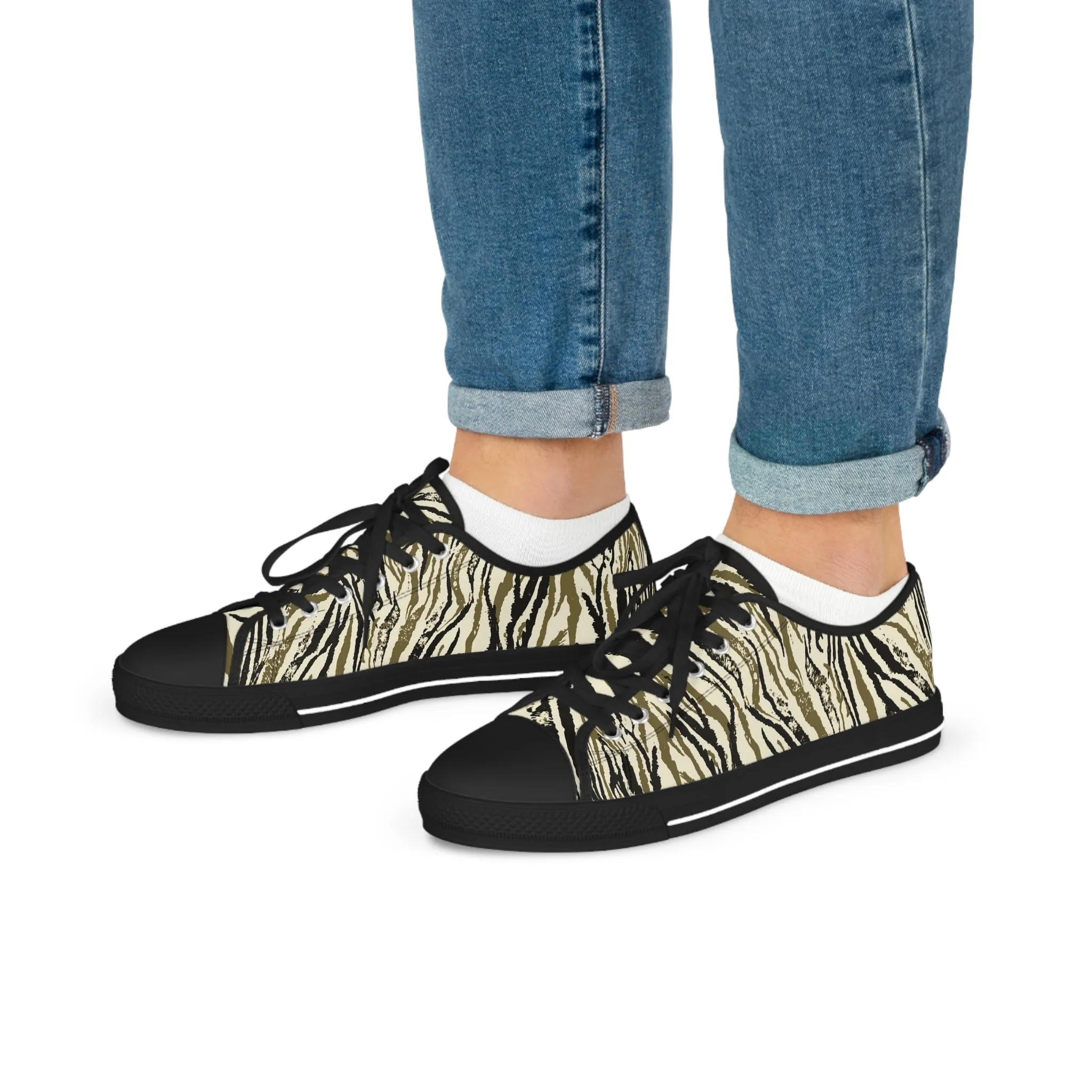 Sneakers Men's Low Top wild by Mariu del Campo.