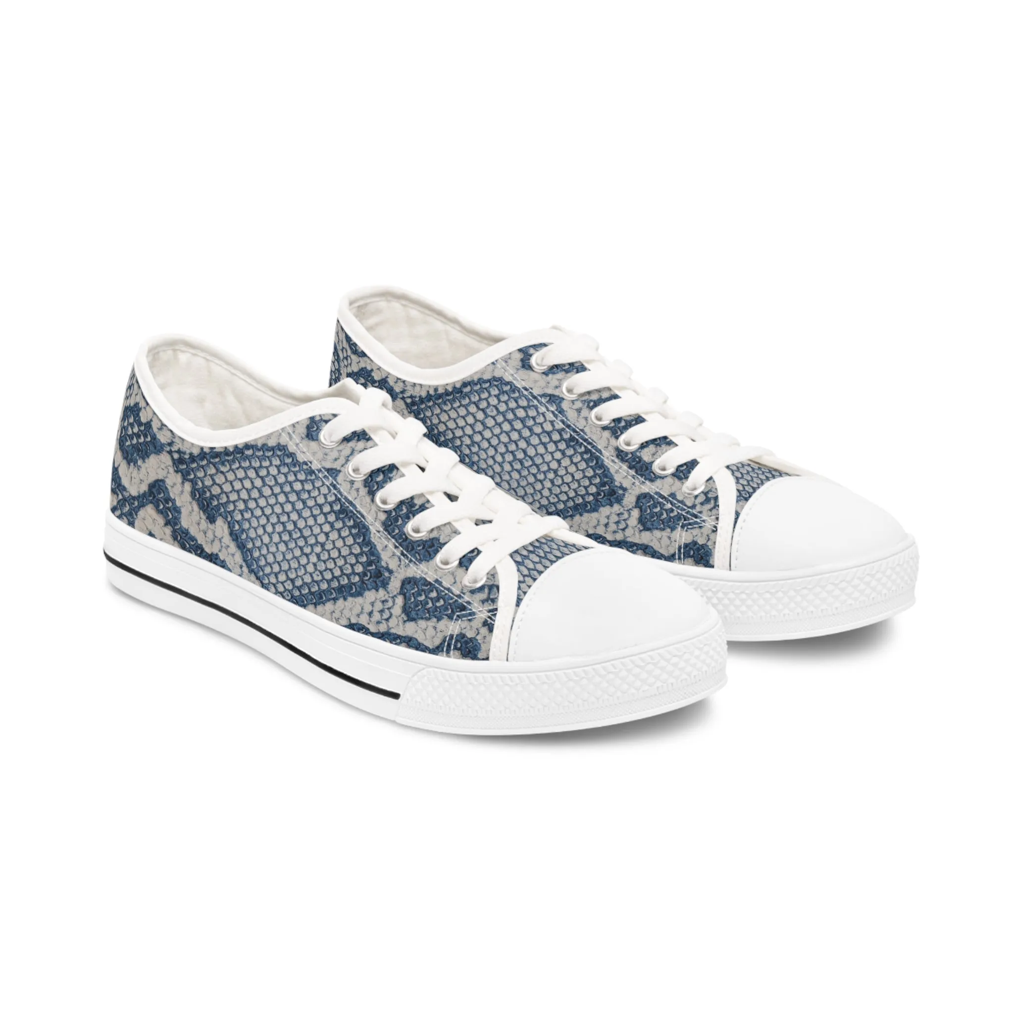 Sneakers Women's Low Top reptile by Mariu del Campo.