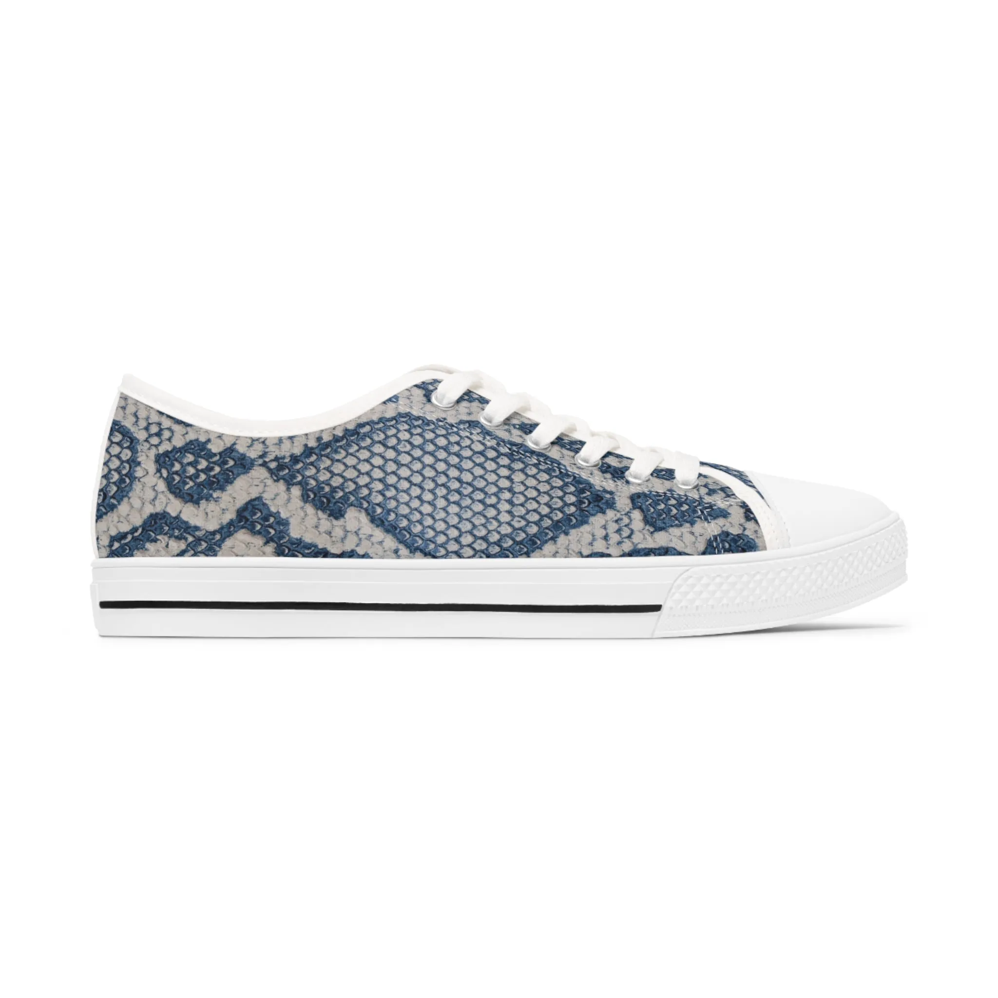 Sneakers Women's Low Top reptile by Mariu del Campo.