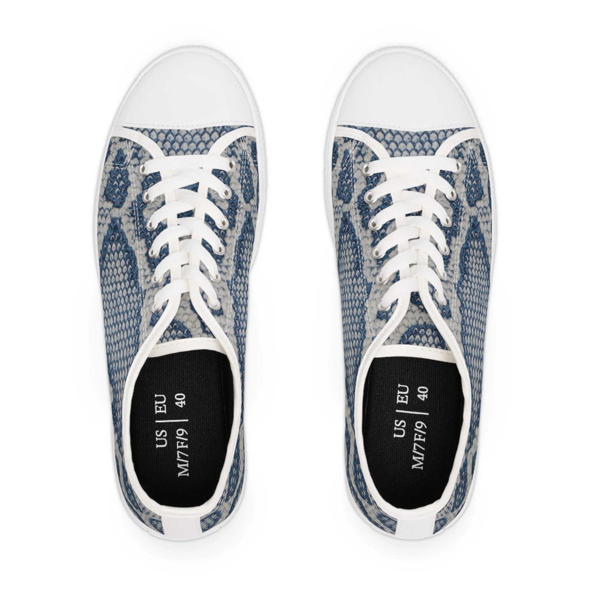 Sneakers Women's Low Top reptile by Mariu del Campo.