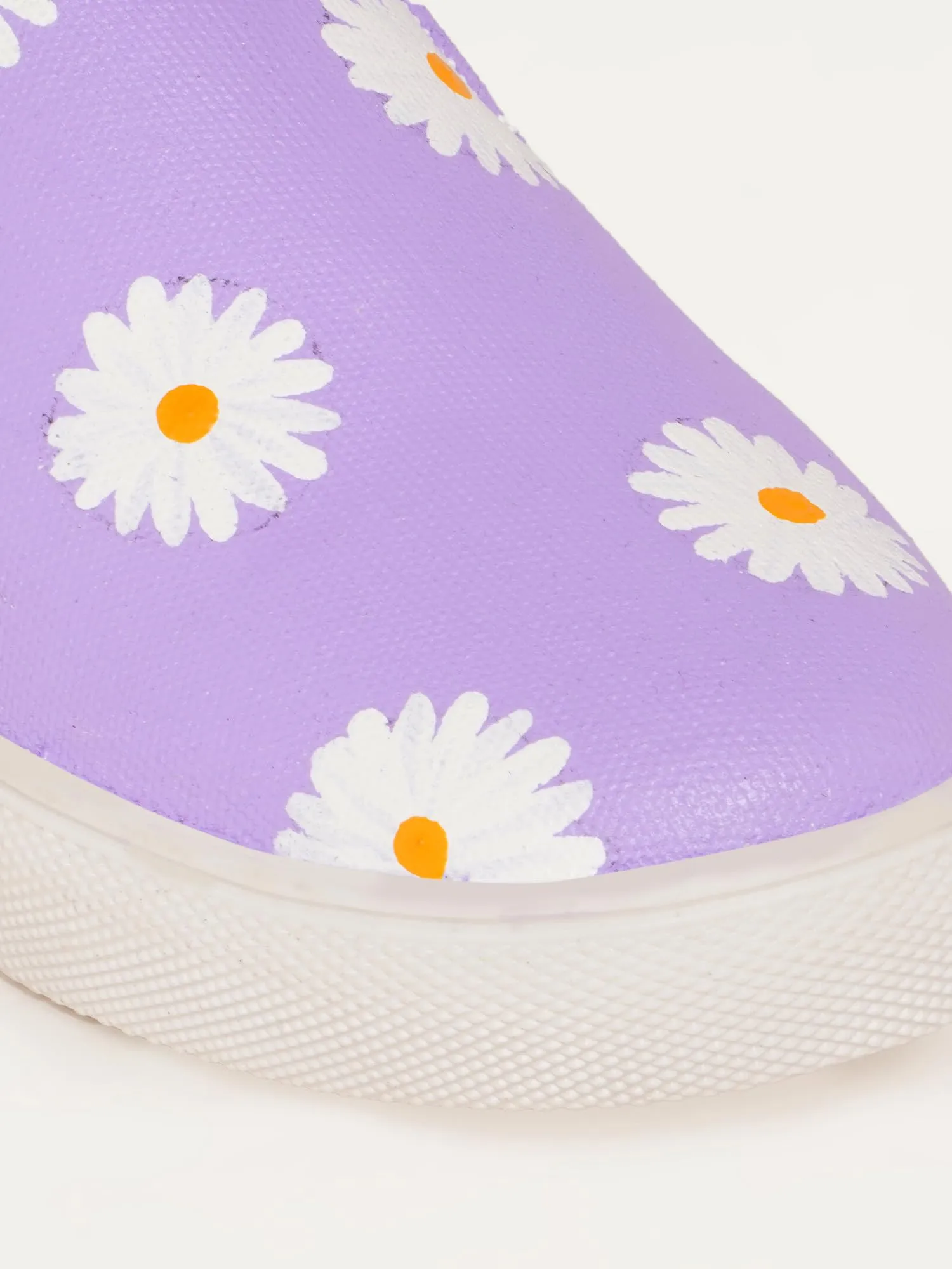 THE QUIRKY NAARI Hello Daisy Slipons with A Beautiful Lavender Design | Purple | 7 UK