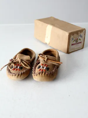 vintage kid's Minnetonka Moccasins with box