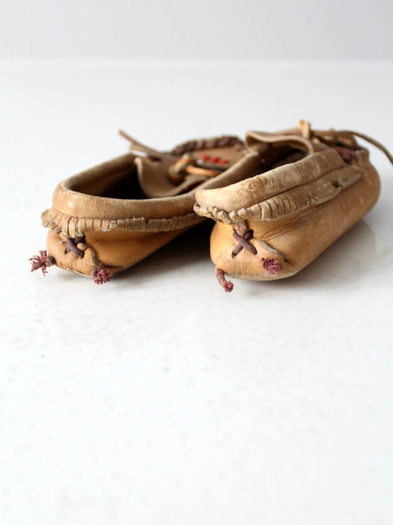 vintage kid's Minnetonka Moccasins with box