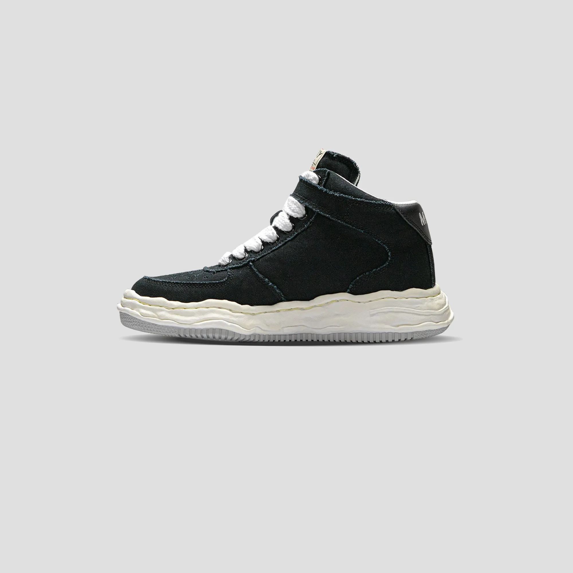 WAYNE MID TOP CANVAS SNEAKER - BLACK