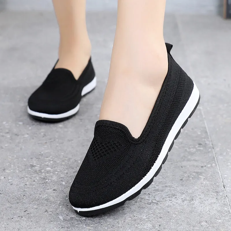 Women's Beijing Cloth Breathable Flat Hollowed Mesh Canvas Shoes